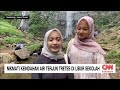 Serunya Naik Kereta Dinosaurus di Pantai Mandalika