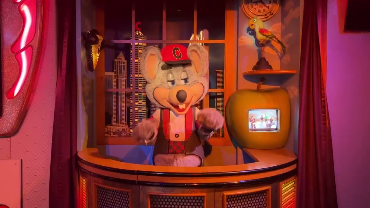 Larry Go to The Store/Everybody Have Fun Tonight (April 2014 Segment 2) Close Up