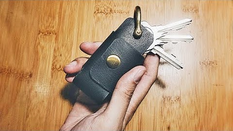 Making a Simple Leather Key Case｜free PDF pattern