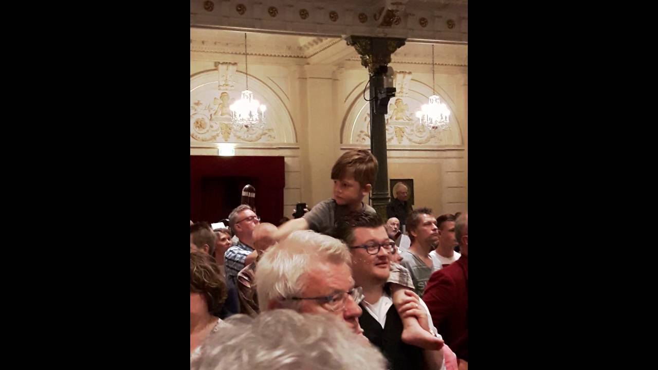 Red de Bassoon/Save The Bassoon Sytze helpt een handje