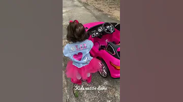خلوني نعيش حياتي 