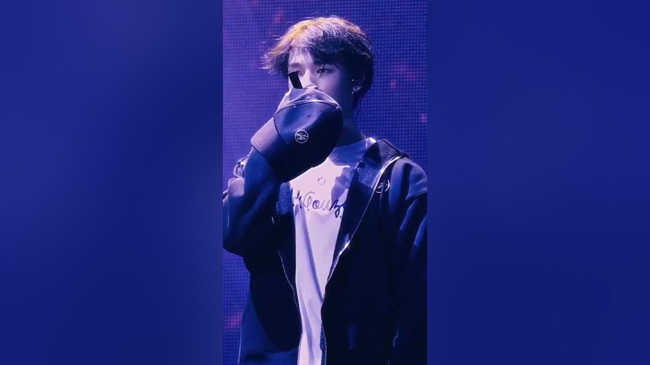 Hyunjin crying 😢 YouTube