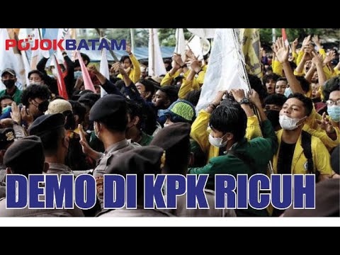 Demo di KPK Ricuh, Mahasiswa dan Aparat Saling Dorong
