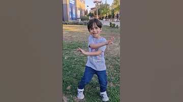 ابتابتيAPT سيلين وجود Dance 