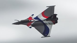 Jesolo Air Show 2024: Rehearsal Day - Frecce Tricolori, Dassault Rafale, M-346, F/A-18, Caproni Ca.3
Heres a video from todays rehearsals ahead of the 2024 Jesolo Air Show, in Italy. Many national and international planes and display teams gathered for the most important Italian air show which for this year has been postponed by a few weeks so that we can have our aerobatic team, the Frecce Tricolori, in the list of participants, recently returned from their long trip to North America. Hope you like it!
0:00 Frecce Tricolori - Aermacchi MB-339PAN
0:18 F/A-18 Hornet - Swiss Hornet Display Team
0:29 Dassault Rafale C - French Rafale Solo Display
0:45 Extra 330 LC - French Équipe de Voltige
1:11 1914 Caproni Ca.3 Replica
1:45 Boeing KC-767A + 2 x Eurofighter Typhoon - Italian Air Force
2:11 Gulfstream G-550 CAEW + 2 x F-35A Lightning II - Italian Air Force
2:26 Extra-330 LX - Royal Jordanian Falcons
3:05 2 x Eurofighter Typhoon - Italian Air Force
3:22 Alenia Aermacchi M-346 - Italian Air Force
4:10 Alenia C-27J Spartan - Italian Air Force
4:43 Frecce Tricolori - Aermacchi MB-339PAN
5:42 Eurofighter Typhoon - Italian Air Force
6:53 2 x F-35A Lightning II - Italian Air Force
7:30 Leonardo MH-169A LUH - Guardia di Finanza
8:13 AgustaWestland AW139 (UH-139C) - Polizia di Stato
9:12 NHIndustries NH90 (UH-90A) - Italian Army
9:37 AgustaWestland AW129 / AH-129D - Italian Army
9:57 Reggimento Lagunari “SERENISSIMA” Amphibious Squadron Demo
11:49 Extra 330 LC - French Équipe de Voltige
13:00 SPAD XIII R
13:22 SPAD XIII R and Caproni Ca.3
14:00 Dassault Rafale C - French Rafale Solo Display
14:40 Extra-330 LX - Royal Jordanian Falcons
14:53 Eurofighter Typhoon - Italian Air Force
15:35 Alenia Aermacchi M-346 - Italian Air Force
16:57 F/A-18 Hornet - Swiss Hornet Display Team
18:22 AgustaWestland HH.139B - Italian Air Force
19:16 Frecce Tricolori - Aermacchi MB-339PAN
#JesoloAirShow #JesoloAirShow2024 #Jesolo
You can also find and follow me on:
- Flickr: http://www.flickr.com/photos/19bozzy92/
- Facebook: https://www.facebook.com/19Bozzy92YT
- Instagram: https://www.instagram.com/ste19bozzy92/
Event: Jesolo Air Show 2024
Camcorder: Canon Legria GX10, Zoom F3 + Shure SM137-LC
Where: Lido di Jesolo, Italy
Link To My Main Channel: http://www.youtube.com/user/19Bozzy92
THANKS FOR WATCHING AND SUBSCRIBE!!! Jesolo Air Show 2024: Rehearsal Day - Frecce Tricolori, Dassault Rafale, M-346, F/A-18, Caproni Ca.3