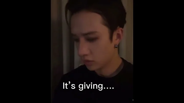 His weird sounds 🤣 #straykids