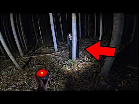 ENTRAMOS NA FLORESTA DA MULHER DE PRETO E ELA APARECEU NA MINHA FRENTE!