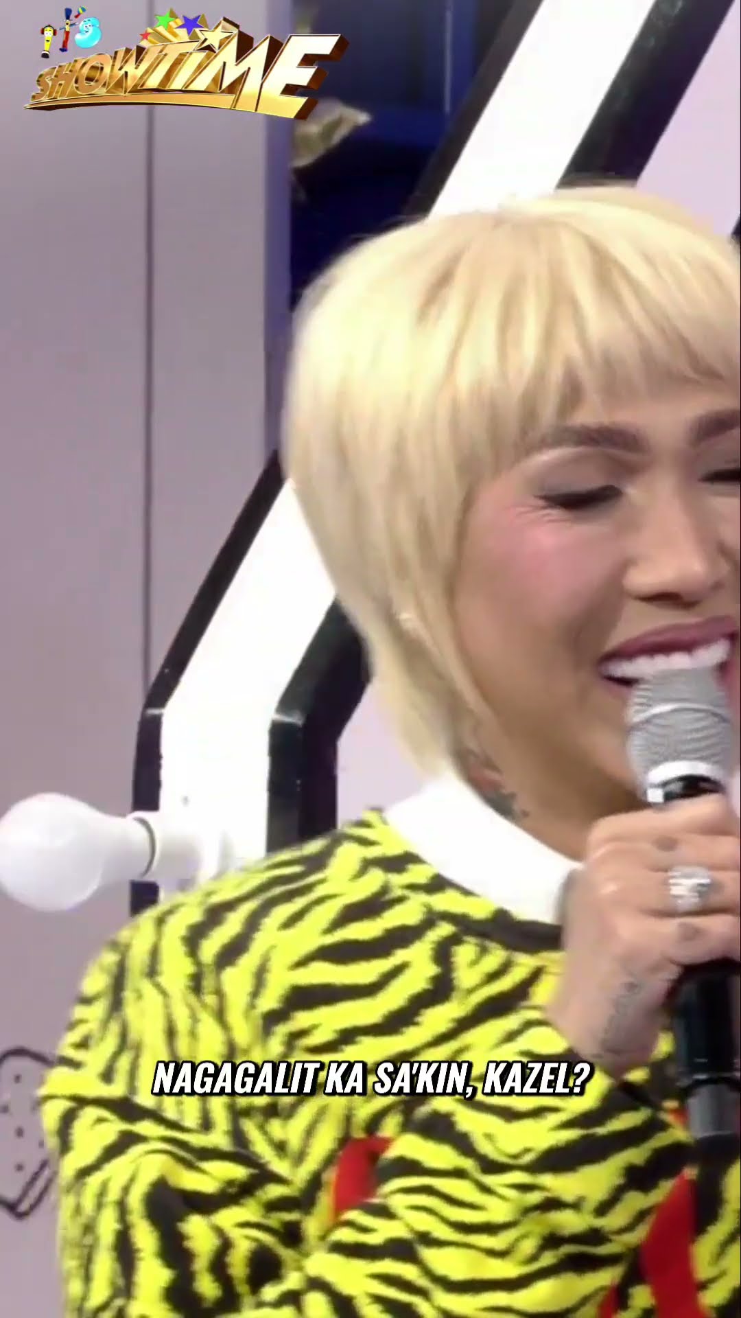 Kazel Kinouchi as a breadwinner #shorts | It’s Showtime
