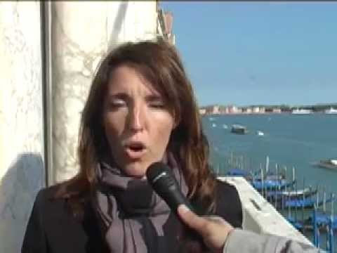 Elena Donazzan: appello liberazione dei nostri Marò! - YouTube