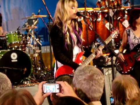 Orianthi Live According To You NAMM 2010 Paul Reed Smith Guitars