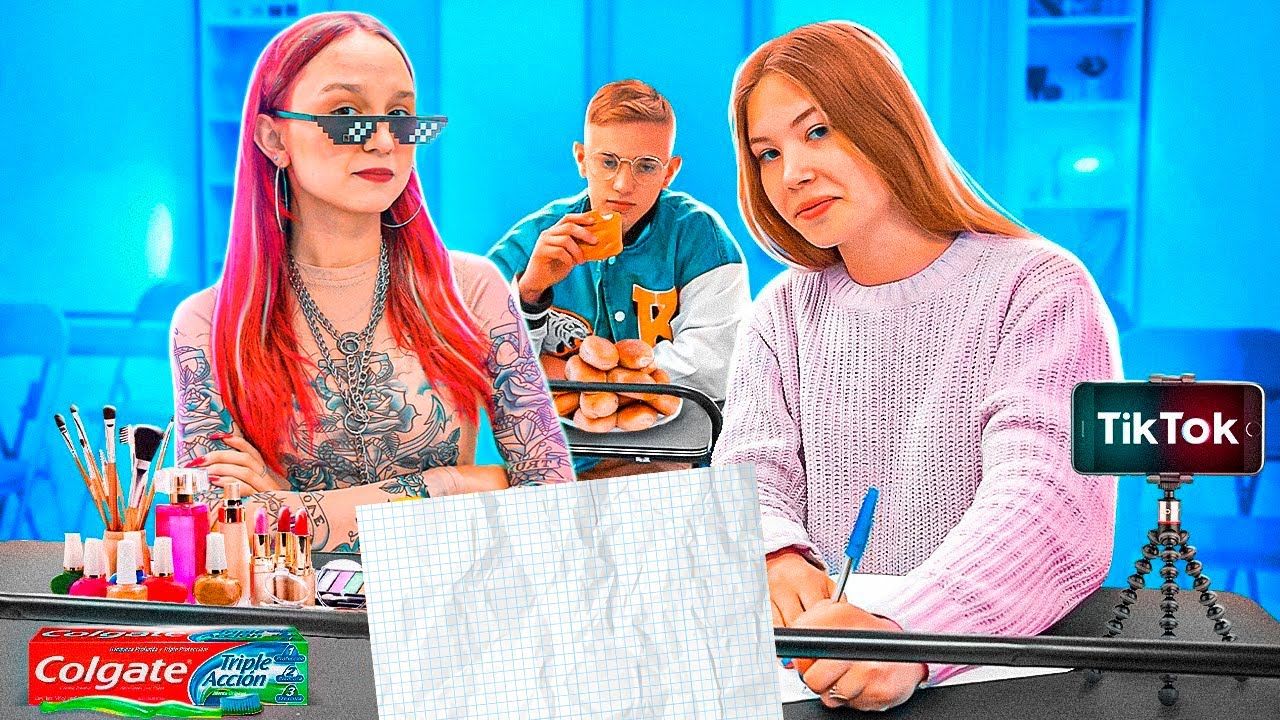 Ботаник срещу Готин в училище 😎 24 Часа в Елитно Училище | Amelka Karamelka BG