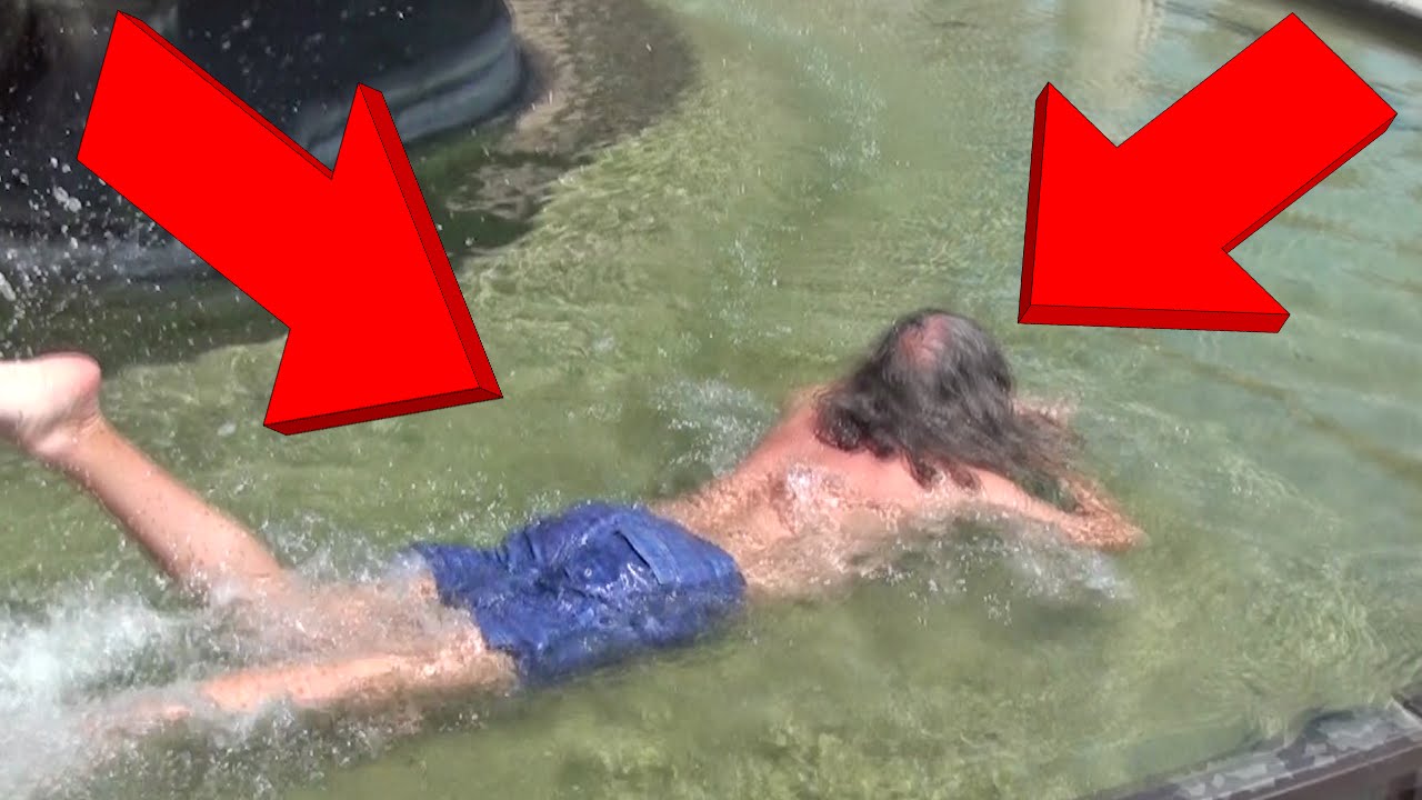 Gabriele Paolini Italia Germania 0-3 Nuota in Fontana - Raggi e Grillo