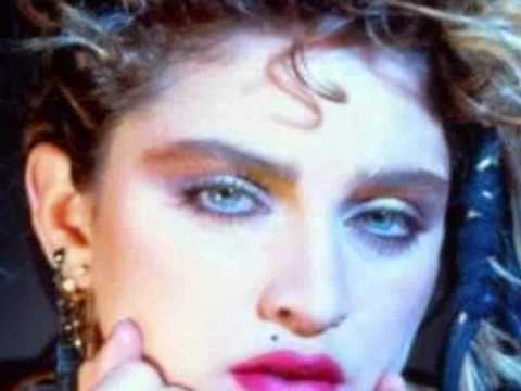 Nil Karaibrahimgil - Madonna Olacakmış mp3 indir