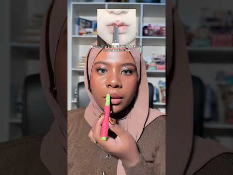 The Colorrr Makeup Lips Lipgloss