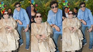 Jeetendra Kapoor With His Wife Shobha Kapoor For First time At Tushar Kapoor Son Laksshya Birthday p