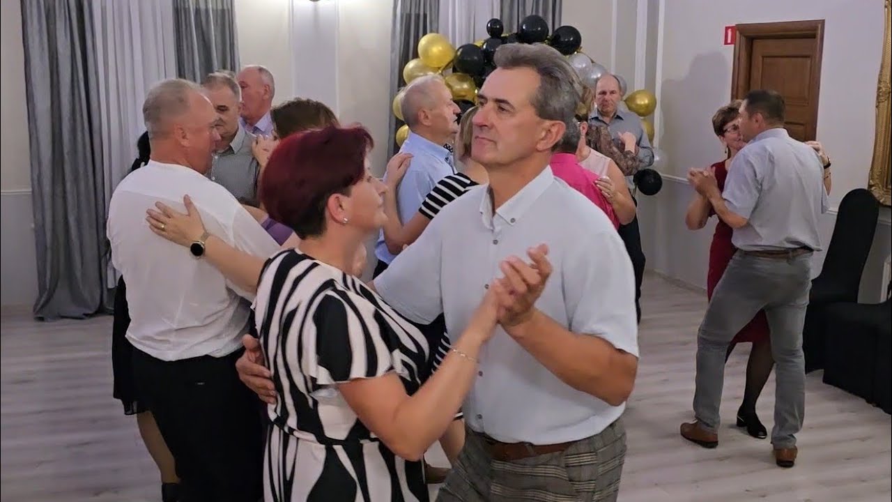 25 10 2025 Ależ pięknie się bawią! Basia i Jacek to rewelacyjni tancerze!