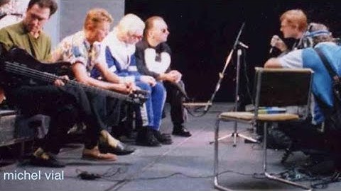 David Bowie / Tin Machine - TM2 Album Release - Dublin Interview - MTV News - August 1991