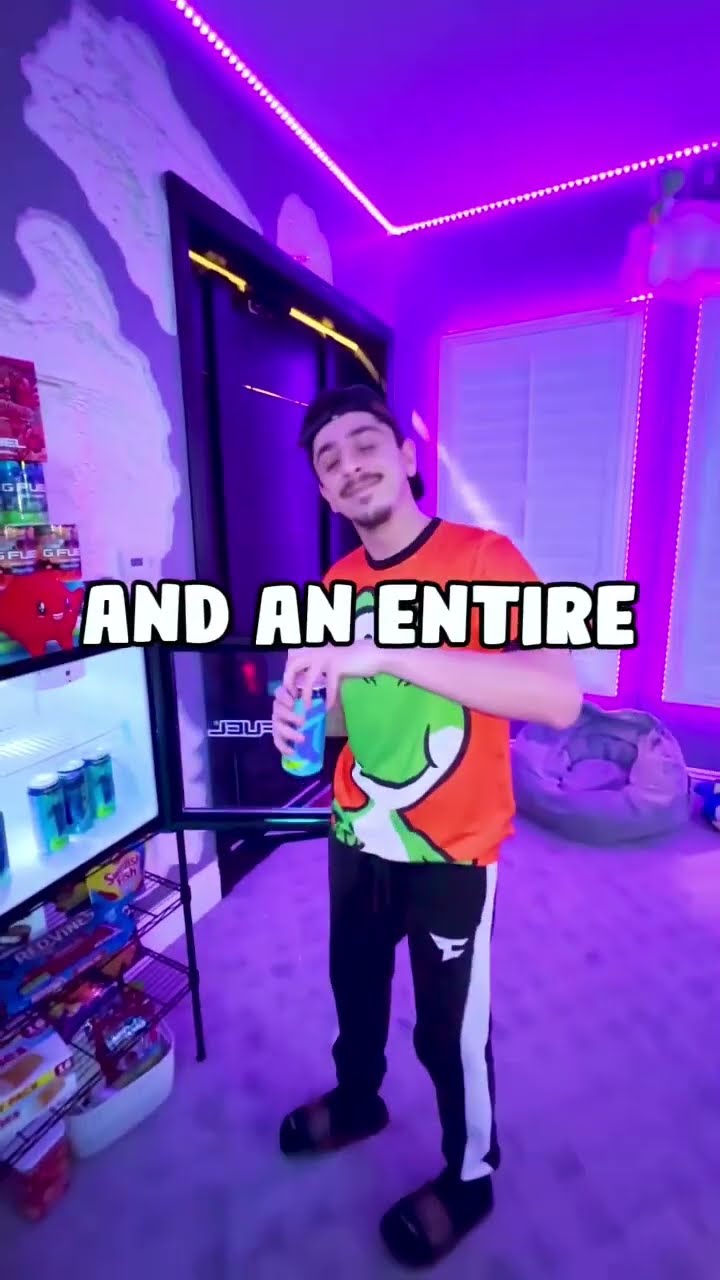 The craziest SECRET gaming room you’ll ever see ?