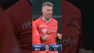Super Siddle bowls Hardus Viljoen at a speedy 87mph 💥