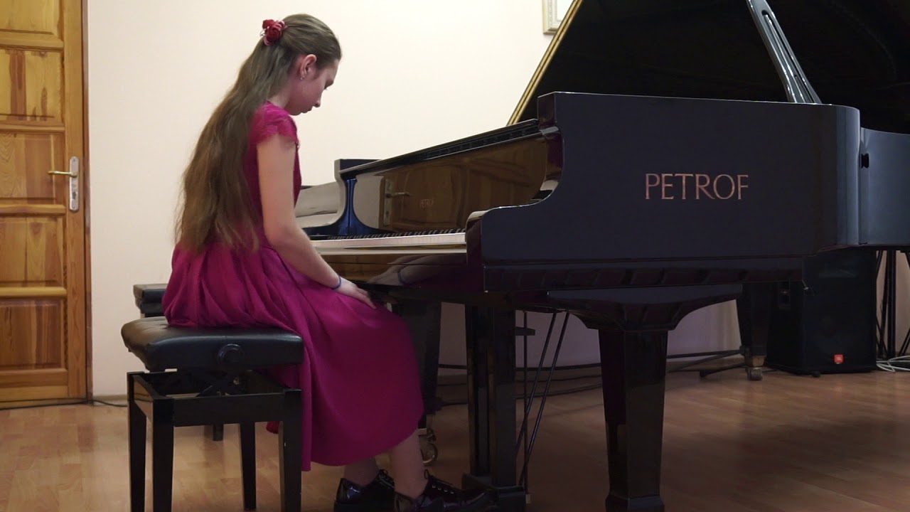 Elena Kuzina P. Tchaikovsky Reverie Interrompue Op. 40, No.12; A ...