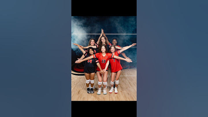 It’s a star!! Love this group pose idea from Russellville Volleyball! #volleyball #mediaday