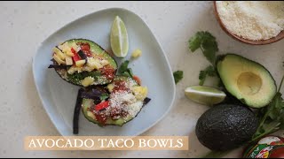 Easy entertaining with make-your-own avo taco bowls - a night
favorite!