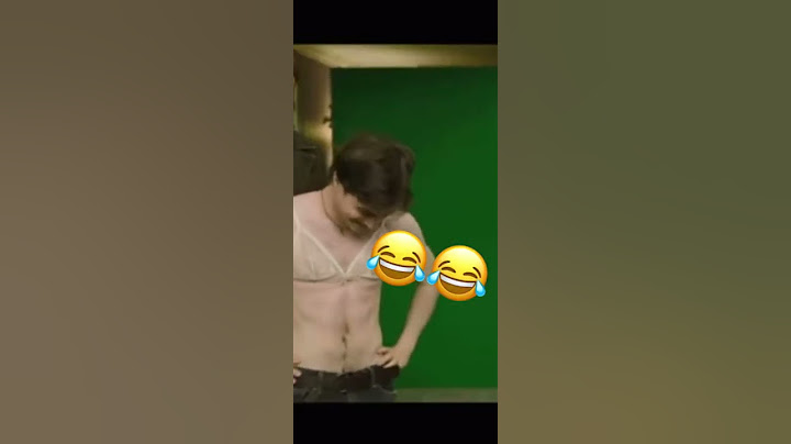 Harry Potter BLOOPER- Daniel Radcliffe struggles with...