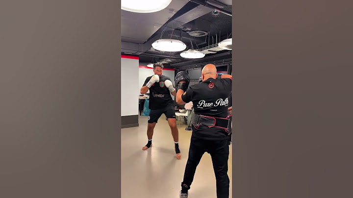 Jamal ben Saddik warming up before fight #jamalbensaddik #badrhari #glorykickboxing