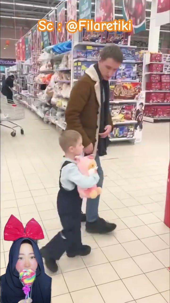 GAWAT BONEKA NYA DI AMBIL OM JAHAT⁉️tapi Mama Sangat Baik Membiarkan Boneka itu dia ambil@Filaretiki