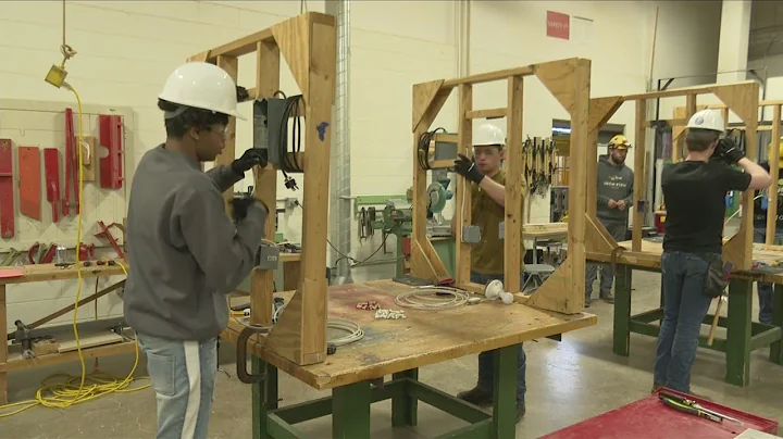 U.P. high school students show off trade skills in Construction Skills Challenge - DayDayNews