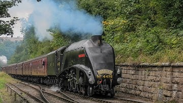 4498 Sir Nigel Gresley - A Triumphant Return To The NYMR !