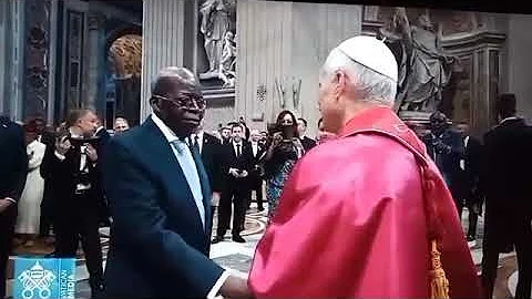 𝐓𝐢𝐧𝐮𝐛𝐮 𝐌𝐞𝐞𝐭𝐬 𝐏𝐨𝐩𝐞 𝐋𝐞𝐨 𝐗𝐈𝐕 𝐀𝐟𝐭𝐞𝐫 𝐈𝐧𝐚𝐮𝐠𝐮𝐫𝐚𝐭𝐢𝐨𝐧 𝐌𝐚𝐬𝐬 𝐈𝐧 𝐑𝐨𝐦𝐞