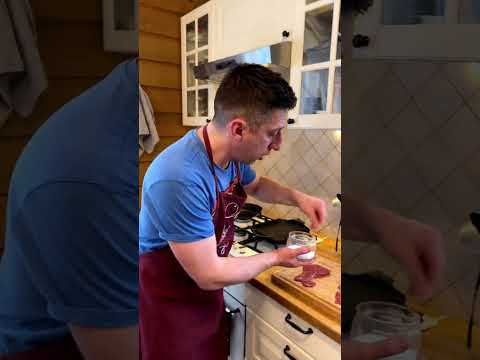 видео: ПЕППЕР СТЕЙК | Как приготовить Пеппер стейк от Мираторг?!