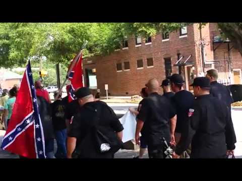 TROLLING THE KKK!