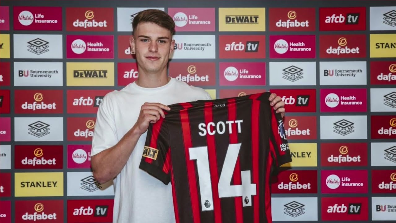 Alex Scott Viên Ngọc Sáng Của Bóng Đá Anh – Hành Trình Từ Sân Cỏ Đến Bình Luận Viên Alex Scott Viên Ngọc Sáng Của Bóng Đá Anh – Hành Trình Từ Sân Cỏ Đến Bình Luận Viên