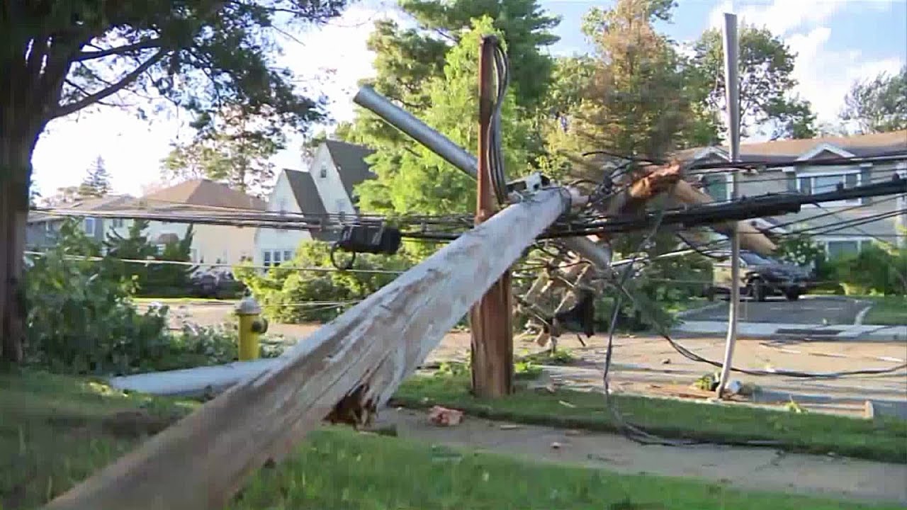 Hundreds of thousands without power in NY, NJ days after Isaias - YouTube
