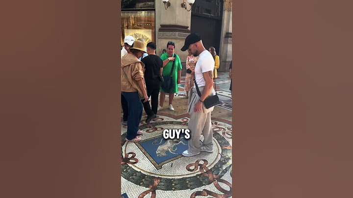 Milan’s Strangest Tourist Ritual Ever 🐂 (@alenacaglar)
