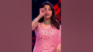 Thumbnail of Madhuri Dixit Chane Ke Khet Mein song par dance || #whatsappstatus #shortvideo 💯💯🥰🥰💯