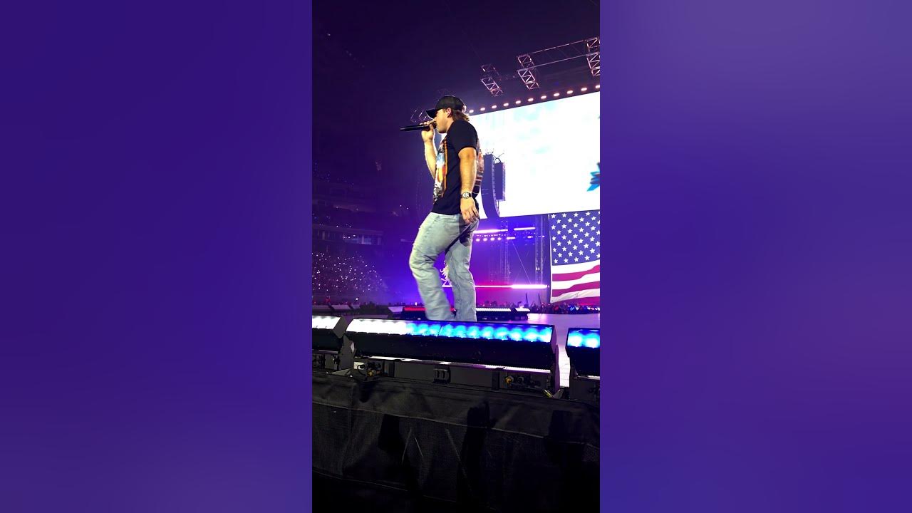 Morgan Wallen Performs 'Don't We' in Houston, Night 2 Morgan Wallen Performs 'Don't We' in Houston, Night 2