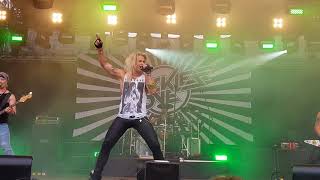 reckless love  - Monster  Live rockfest 2018 hyvinkää Finland Resimi