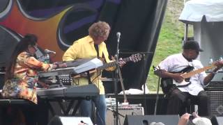 Video voorbeeld van "Lee Ritenour - Night Rhythms  8/15/2011"