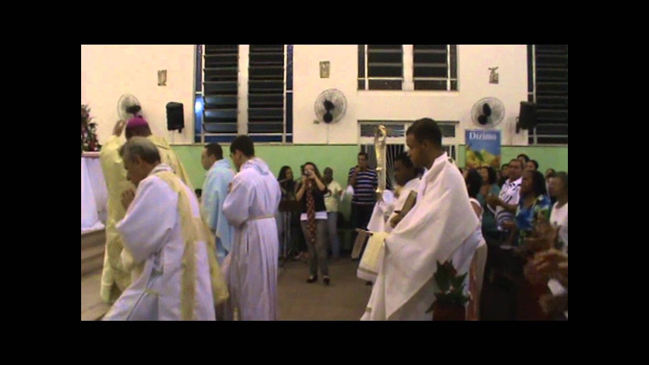 Quem é esta que avança como aurora - Entrada de Nossa Senhora do Perpétuo Socorro