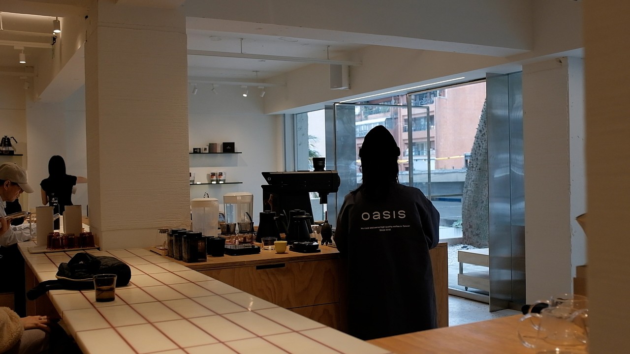 exploring more beautiful coffee shops in Taipei | a Taiwan vlog