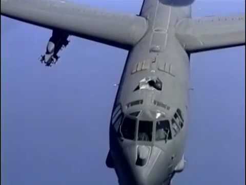 Vidéo: Le Mystère Du Bombardier B-25 Mystiquement Disparu - Vue Alternative