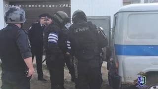 Операция ОМОНа. "Захват" мужчины с топором на Сосновой Операция ОМОНа. "Захват" мужчины с топором на Сосновой
