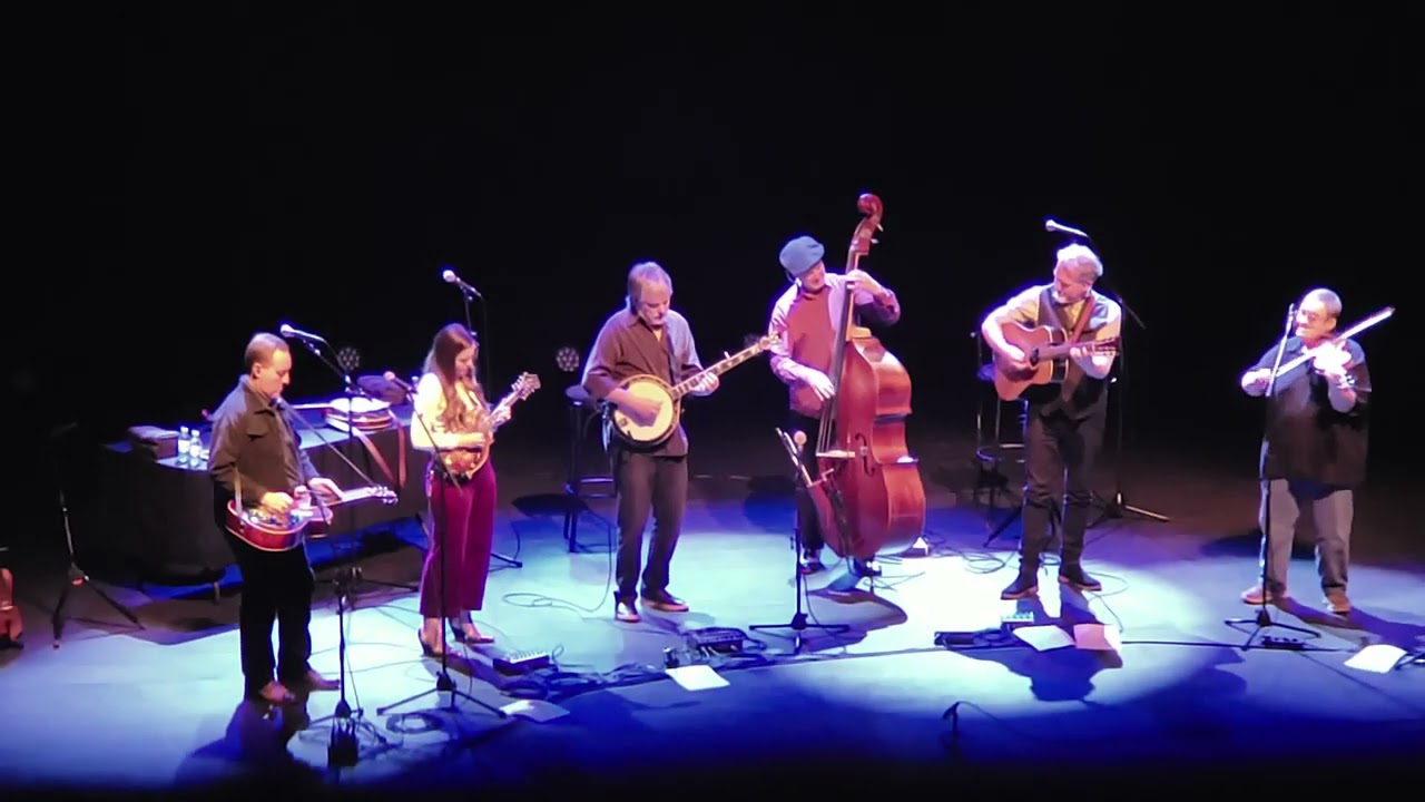 Bela Fleck Returns to Bluegrass Roots with All-Star New Album - Shepherd  Express