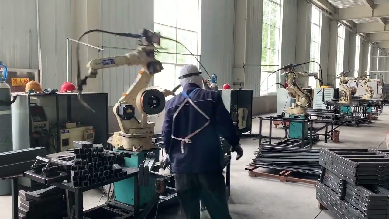 How's a flower trolley cart made in factory?