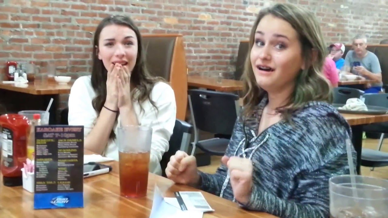 Girls surprised by Justin Bieber tickets