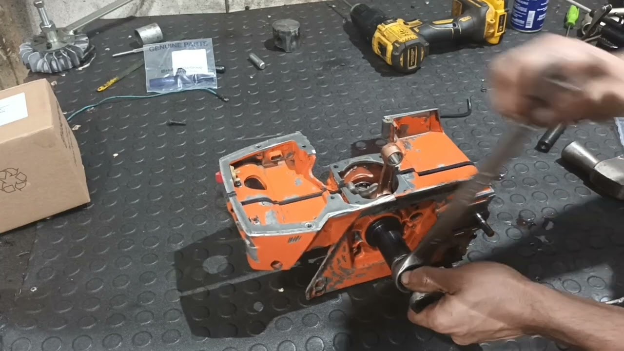 Domine a Mecânica da Motosserra: Construindo o Motor da Husqvarna 61 Passo a Passo