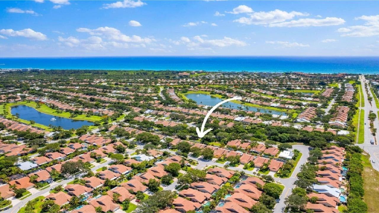 119 Harbourside Circle, Jupiter, FL Presented by Leshia Johnson.